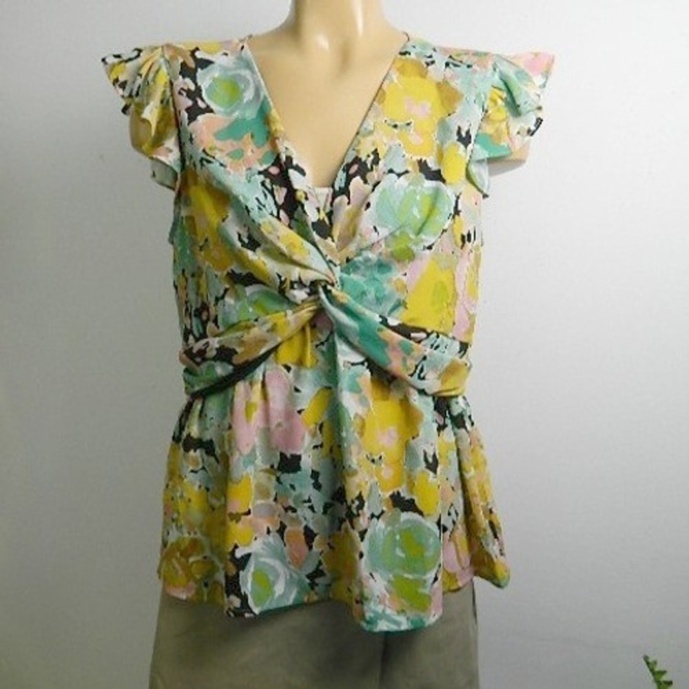 Pleione Blouse Women Size M Yellow Floral Flutter Sleeve Twist‎ Front V-Neck Top